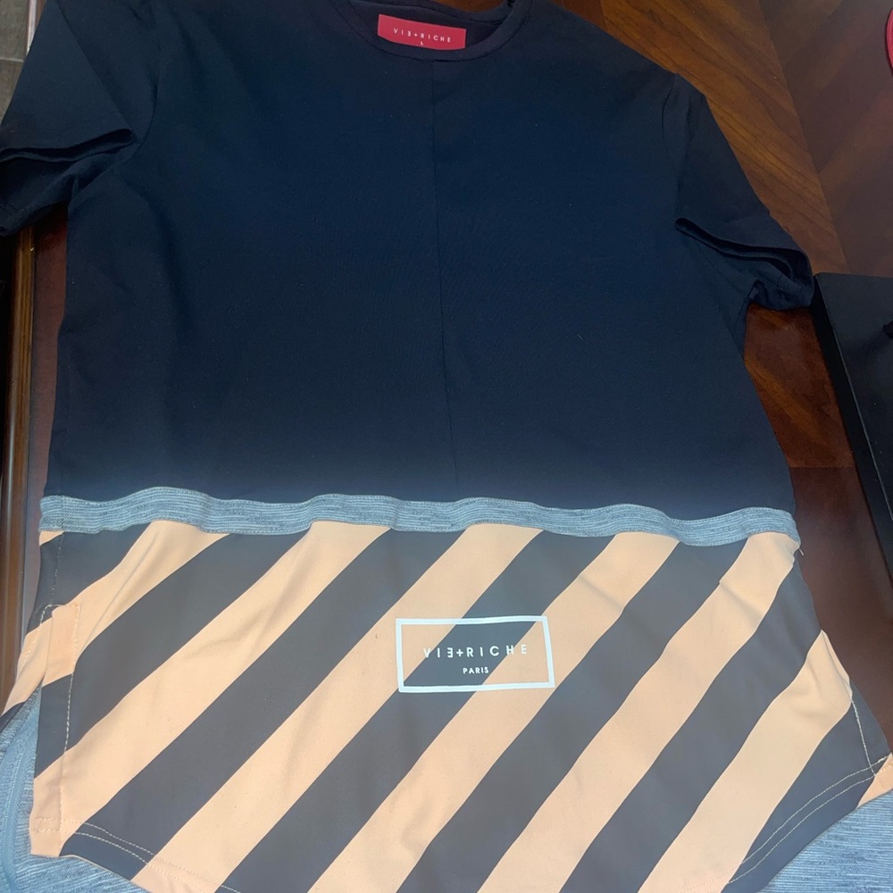 Mens Large Vie-riche shirt ( New )